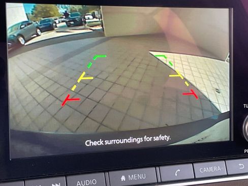 Used 2025 Nissan Sentra SV image 22