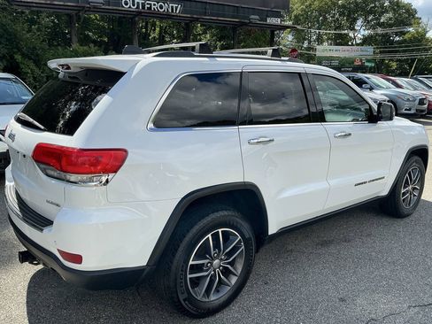 Used 2017 Jeep Grand Cherokee Limited AWD/4WD image 5