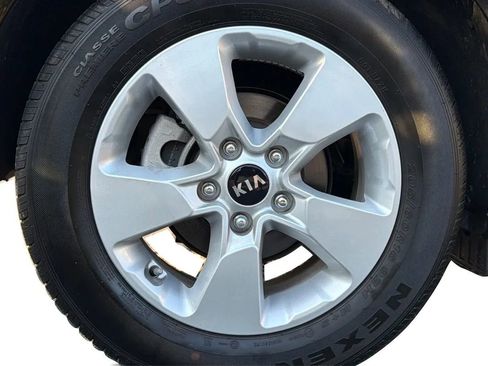 Used 2019 Kia Soul FWD image 44