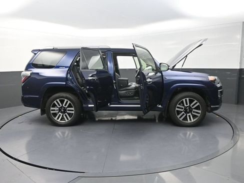 Used 2018 Toyota 4Runner Limited AWD/4WD image 46