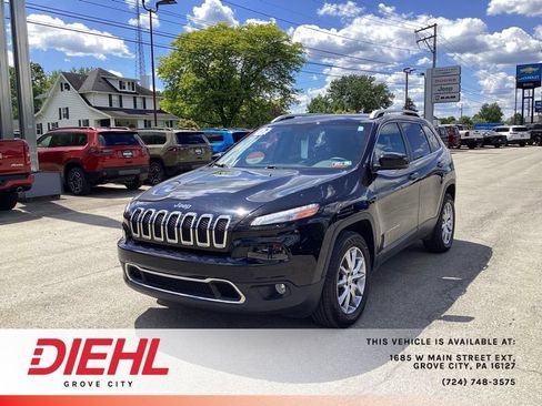 Used 2017 Jeep Cherokee Limited AWD/4WD image 3
