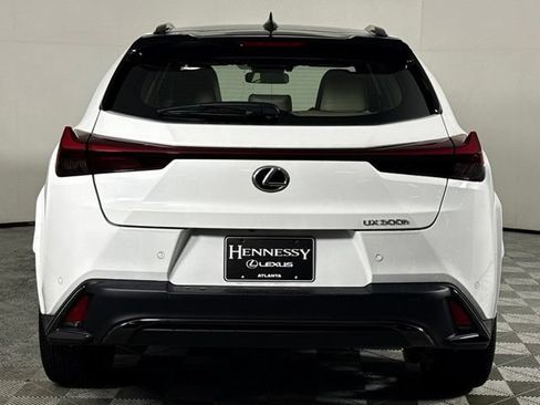 Used 2025 Lexus UX 300h FWD w/ Accessory Package (Z2) image 7