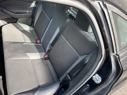 Used 2014 Ford Focus SE image 5