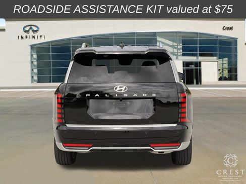 Used 2026 Hyundai Palisade Calligraphy FWD image 4