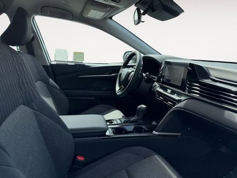 Certified 2025 Toyota Camry LE FWD image 13
