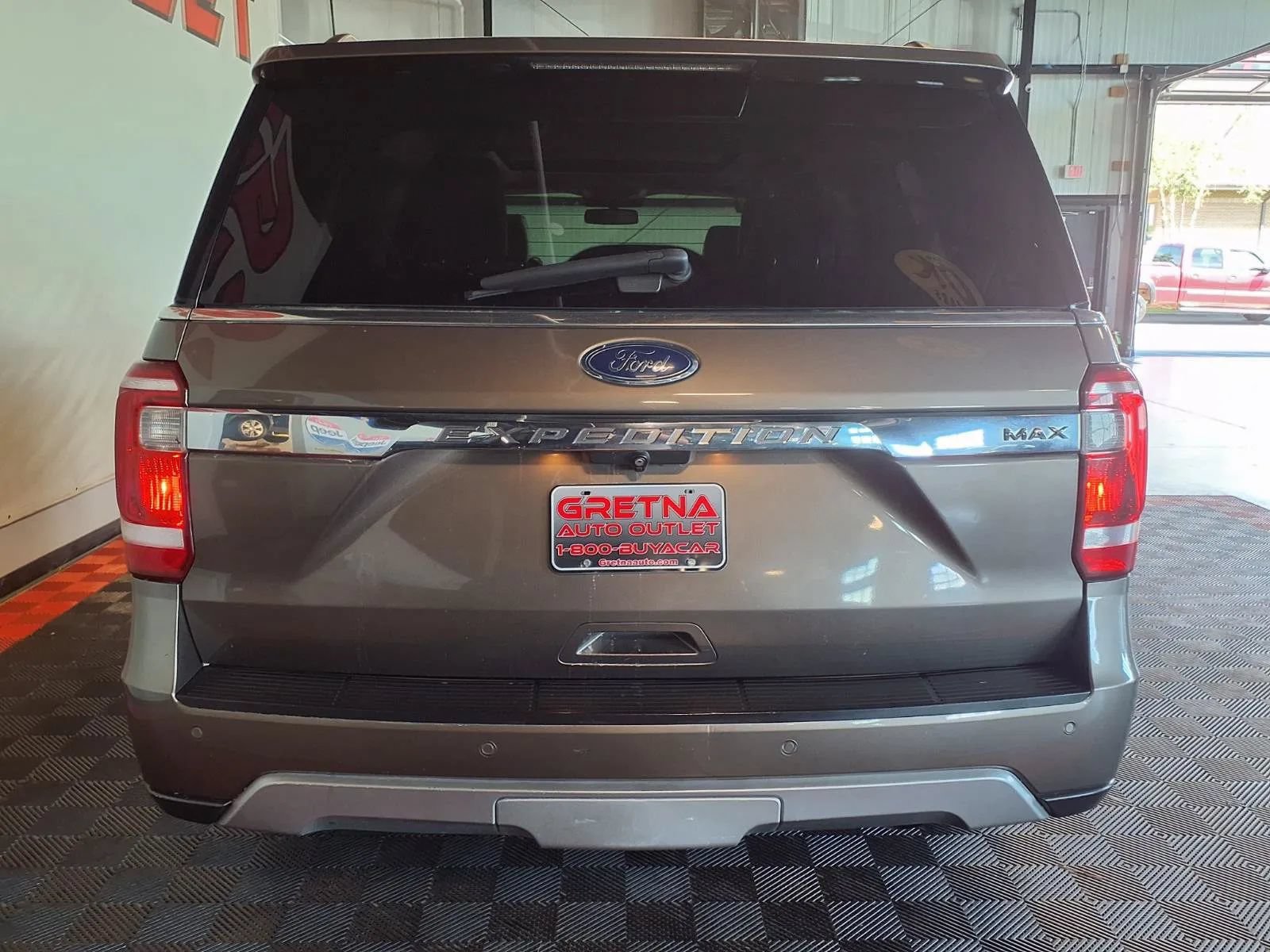 Used 2019 Ford Expedition Max XLT w/ Equipment Group 202A AWD/4WD image 6