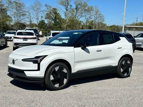 New 2026 Volvo EX30 Plus w/ Protection Package Premier image 4