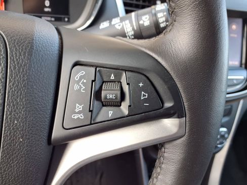 Used 2021 Chevrolet Trax LT w/ Midnight Edition AWD/4WD image 15
