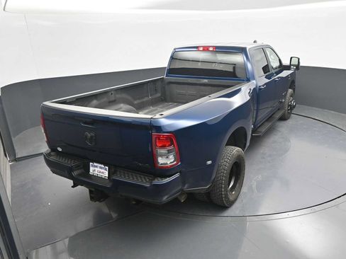 Used 2024 RAM 3500 Big Horn w/ Night Edition AWD/4WD image 15