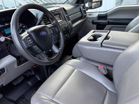 Used 2018 Ford F250 XL w/ Power Equipment Group AWD/4WD image 10