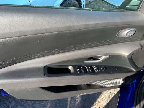 Used 2024 Hyundai Elantra SE image 14