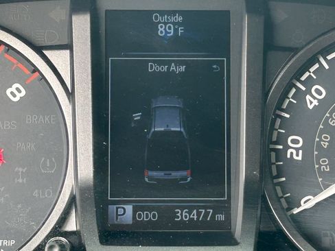 Used 2019 Toyota Tacoma TRD Off-Road AWD/4WD image 23