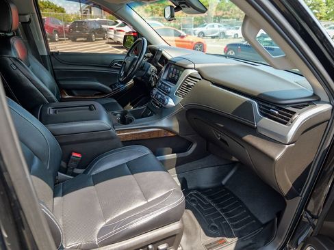 Used 2019 Chevrolet Tahoe LS w/ Enhanced Driver Alert Package AWD/4WD image 35
