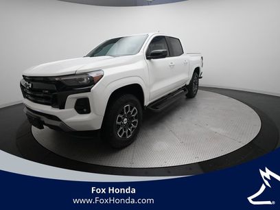 Used 2024 Chevrolet Colorado Z71 w/ Z71 Convenience Package 2