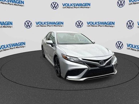 Used 2024 Toyota Camry XSE FWD image 16