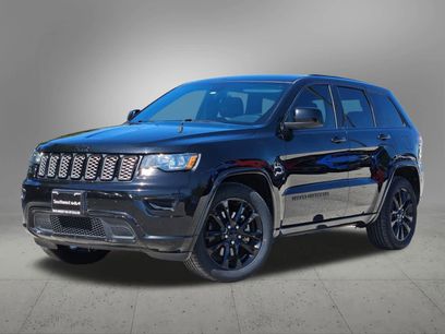 Used 2023 Jeep Grand Cherokee Limited w/ Trailer Tow Prep Group (B)