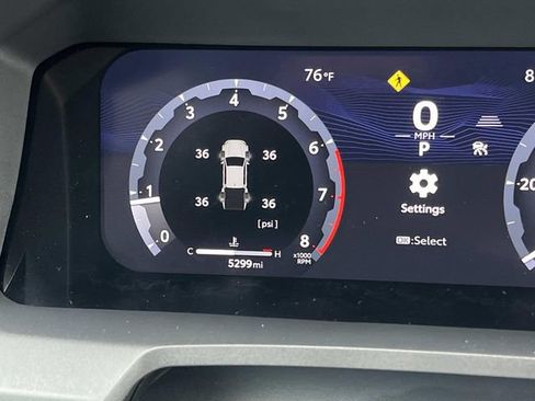 Used 2025 Toyota Tacoma TRD Sport AWD/4WD image 39
