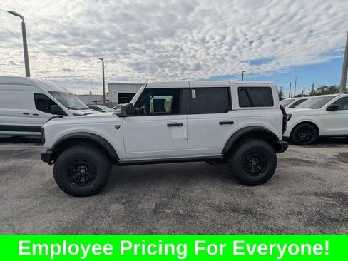 New 2026 Ford Bronco Badlands AWD/4WD image 8