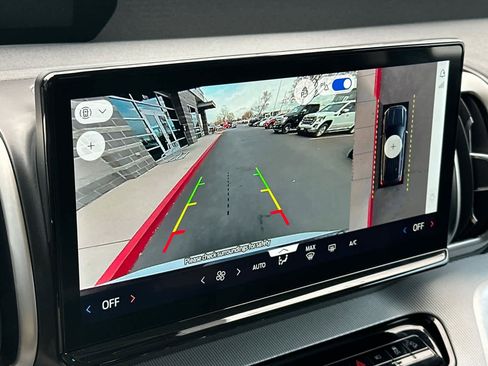 Certified 2025 Ford Expedition Active image 20