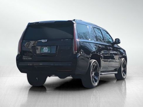 Used 2015 Cadillac Escalade Premium image 4