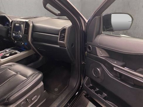Used 2019 Ford Expedition Max XLT w/ Equipment Group 201A AWD/4WD image 19