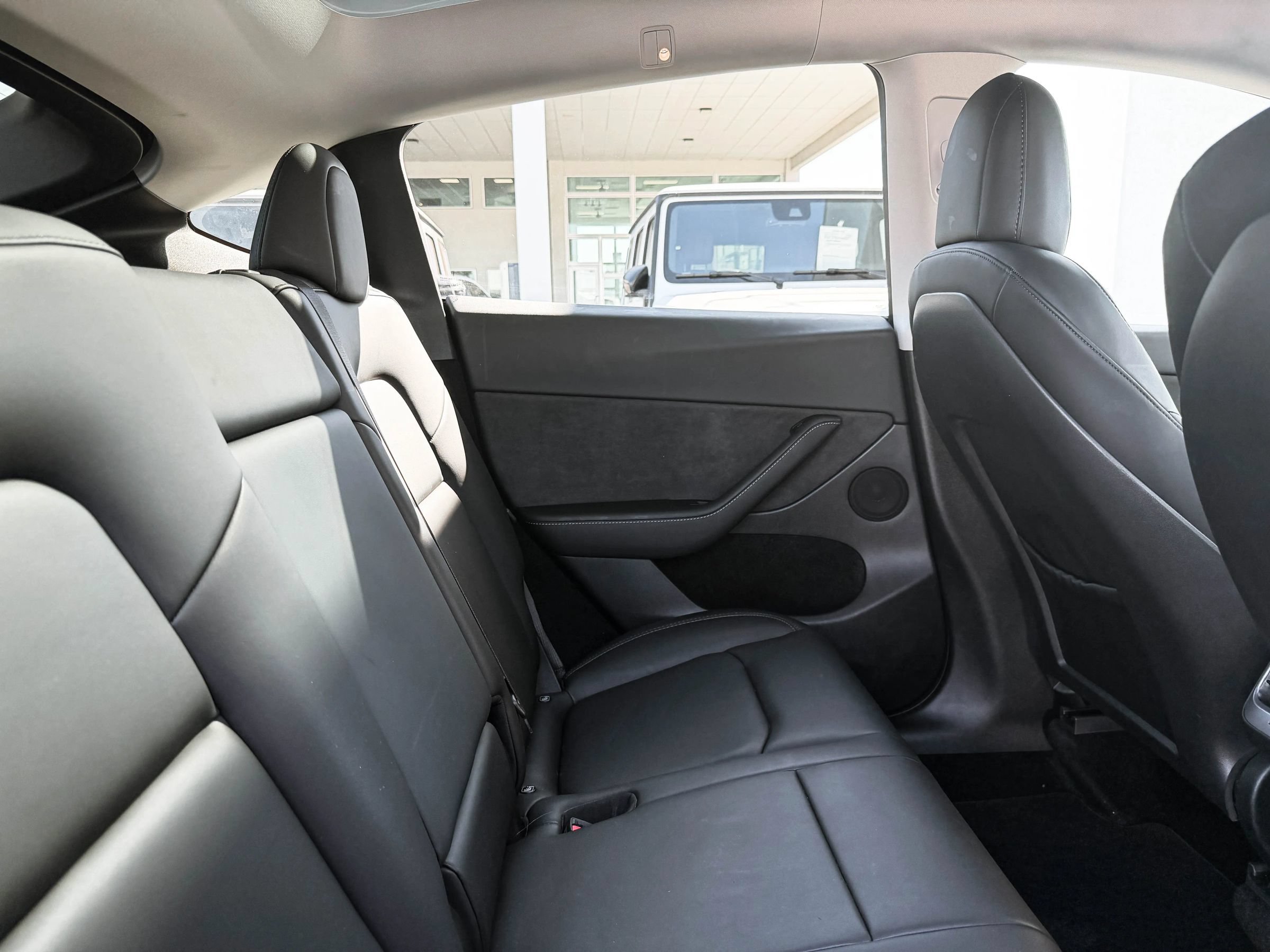 Used 2023 Tesla Model Y Performance AWD/4WD image 27