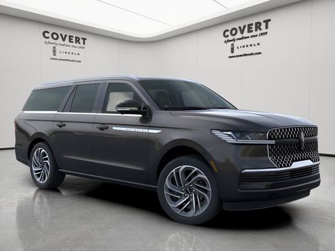 New 2026 Lincoln Navigator L Reserve image 7