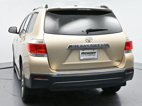 Used 2013 Toyota Highlander Limited FWD image 6