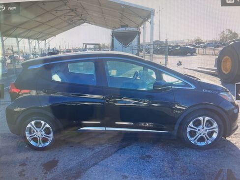 Used 2018 Chevrolet Bolt LT image 14