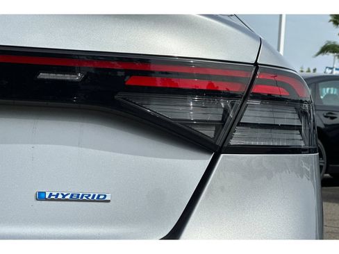 Used 2024 Honda Accord EX-L image 15