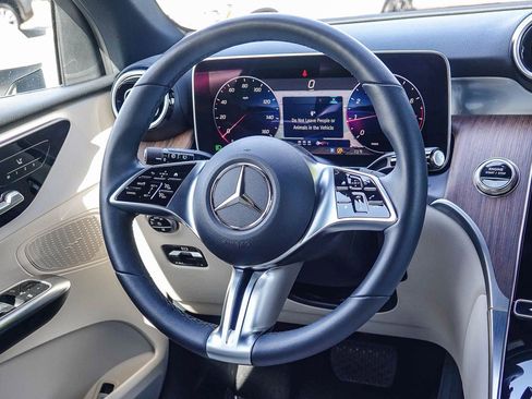 Certified 2025 Mercedes-Benz GLC 300 4MATIC image 15