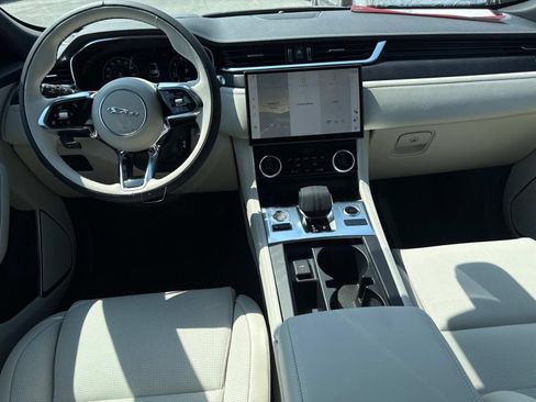 New 2026 Jaguar F-PACE R-Dynamic S image 9