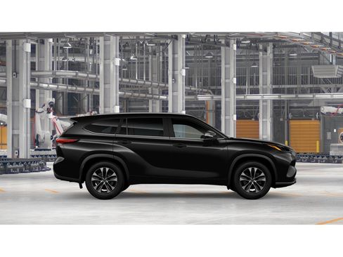 New 2026 Toyota Highlander XLE AWD/4WD image 12