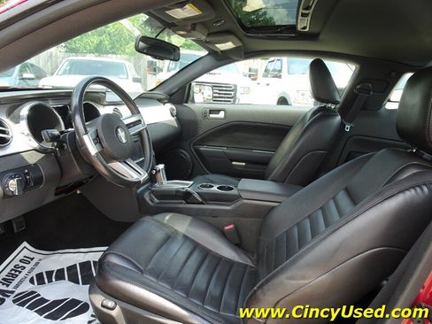 Used 2006 Ford Mustang GT RWD image 13