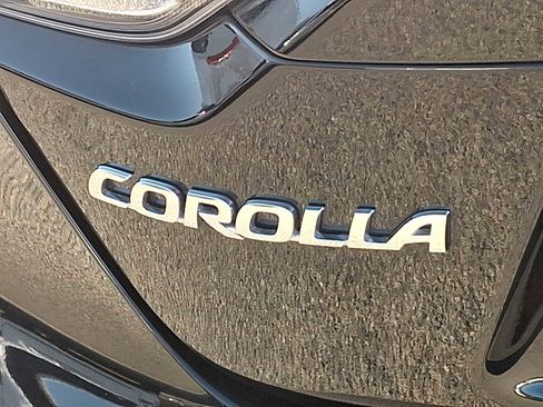 Certified 2024 Toyota Corolla LE image 32