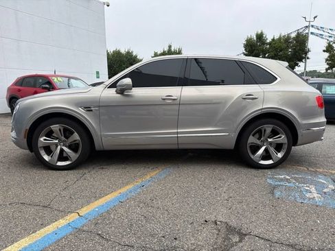 Used 2018 Bentley Bentayga AWD/4WD image 8
