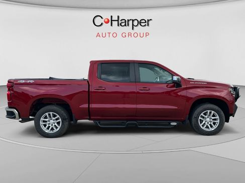 Used 2021 Chevrolet Silverado 1500 LT AWD/4WD image 2