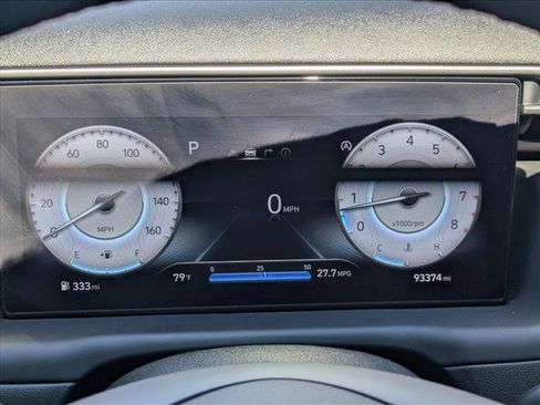 Used 2022 Hyundai Tucson Limited AWD/4WD image 11