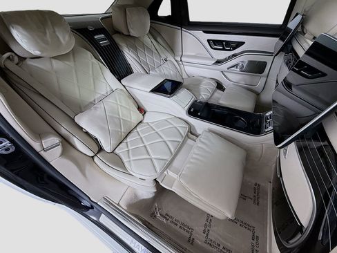 Used 2023 Mercedes-Benz Maybach S 680 4MATIC image 52