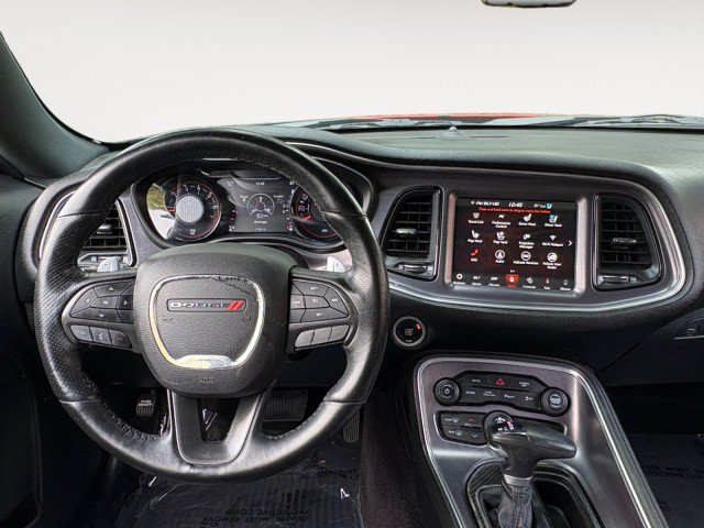 Used 2018 Dodge Challenger GT AWD/4WD image 8