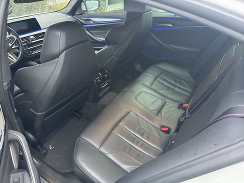 Used 2019 BMW M5 image 9