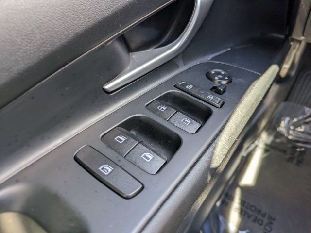 Used 2023 Hyundai Elantra SE FWD image 19