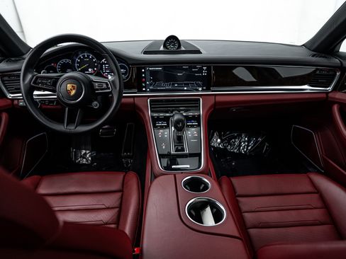 Certified 2022 Porsche Panamera 4 image 24
