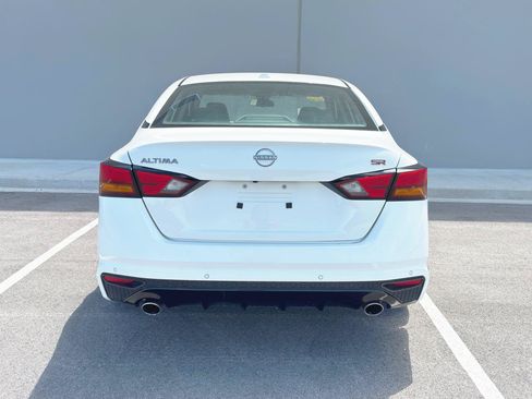 Used 2024 Nissan Altima 2.5 SR FWD image 4