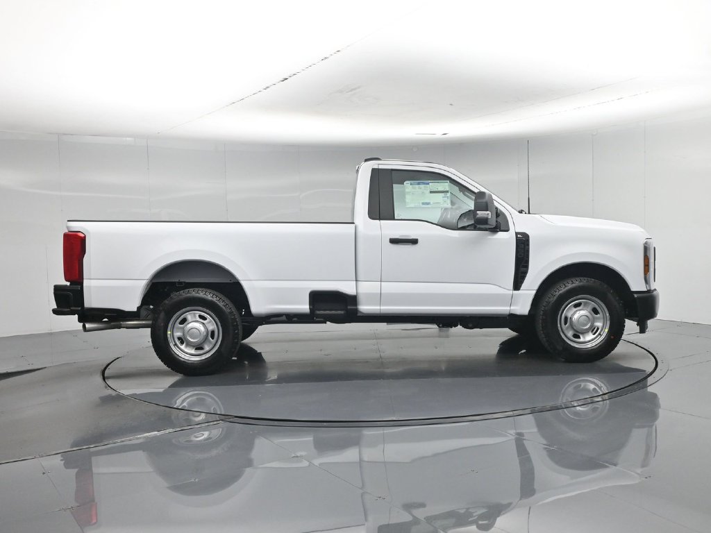 New 2027 Ford F350 XL w/ XL Chrome Package RWD image 21