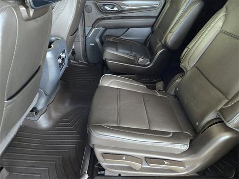 Used 2024 GMC Yukon XL Denali w/ Advanced Technology Package image 30