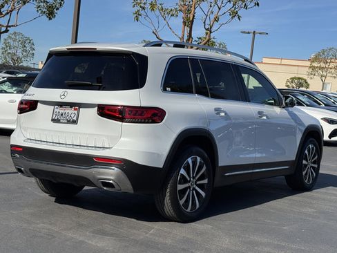 Used 2022 Mercedes-Benz GLB 250 image 11