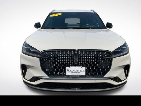 Used 2025 Lincoln Aviator Reserve w/ Equipment Group 201A AWD/4WD image 23