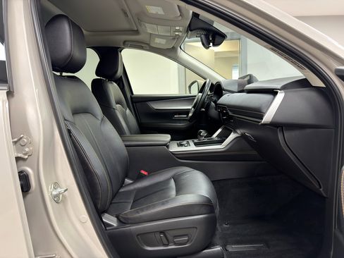 Used 2024 MAZDA CX-90 3.3 Turbo w/ Preferred Plus image 10