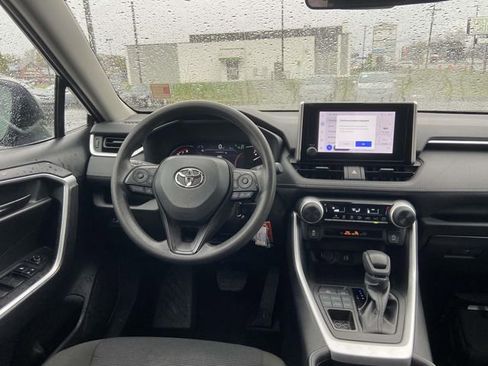 Used 2024 Toyota RAV4 LE image 10